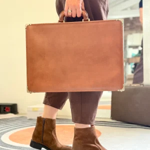 Camelot Cuoio stivaletto in crosta di camoscio marrone con cerniera tacco 3.5 artigianale toscana