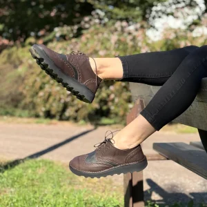 Lucignolo Brown scarpa derby in testa di moro e nero suola vibram artigianale toscana