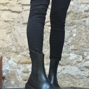 Jude Black stivaletto beatles in pelle nera lavorazione a sacchetto artigianale marchigiana