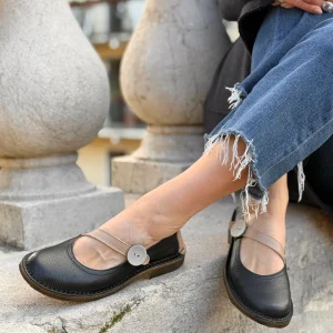 Pou Cipria ballerina in pelle nera con fascia e tallone cipria con bottone artigianale toscana Lagattaconglistivali
