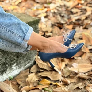 Corse Blue decollete in nappa blu con dettaglio lacci in punta tacco 7.5cm artigianale toscana