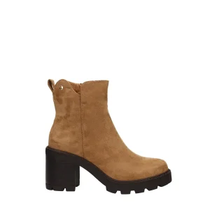 Stivaletti scamosciati. Tacco alto 7cm