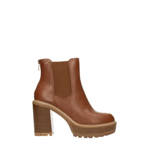 Stivaletti platform cuoio con plateau. Tacco alto 9cm