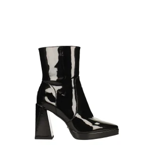 Stivaletti in vernice con punta squadrata. Tacco alto 10cm