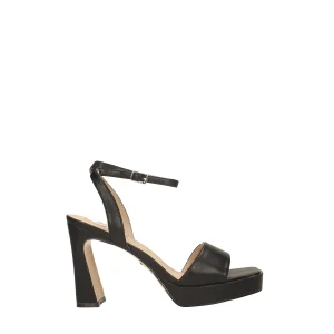 Sandali. Tacco alto 10cm